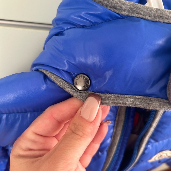 Moncler 12/18 months down jacket - Picture 16 of 16